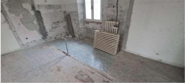 326/2025 U VA - Casa indipendente al rustico in asta a Sesto Calende - Foto 18