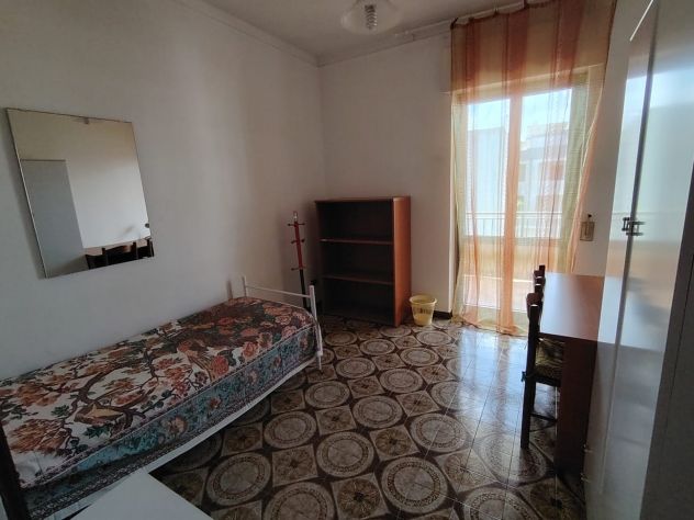 Affittasi camere singole per studentesse a Lecce zona Salesiani - Foto 4