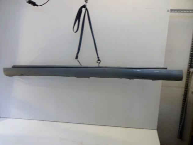 7585205010 MINIGONNA RIVESTIMENTO SOTTOPORTA LATO SINISTRO TOYOTA AVENSIS SW 2.0 D 93KW 6M 5P (2007) RICAMBIO USATOGRAFFIATA