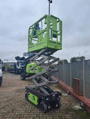 ZOOMLION PIATTAFORME PANTOGRAFO NOLEGGIO rif. 23748655 - Foto 9