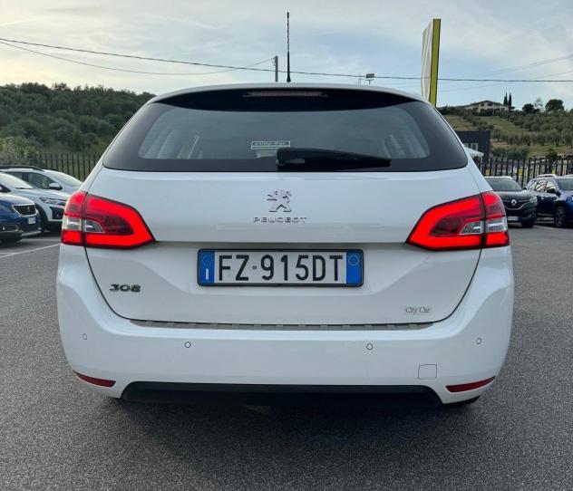 Peugeot 308 PureTech Turbo 130 S&S SW Allure - Foto 5