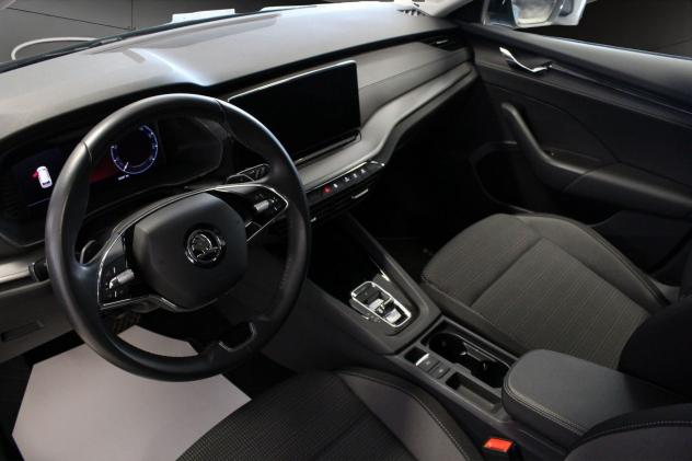 Škoda Octavia Octavia 2.0 TDI EVO SCR DSG Wagon Executive - Foto 10