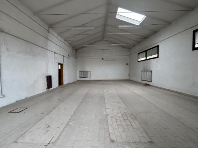 AFF C045. SOLIERA. CAPANNONE AD USO COMMERCIALE DI 210 MQ. - Foto 4