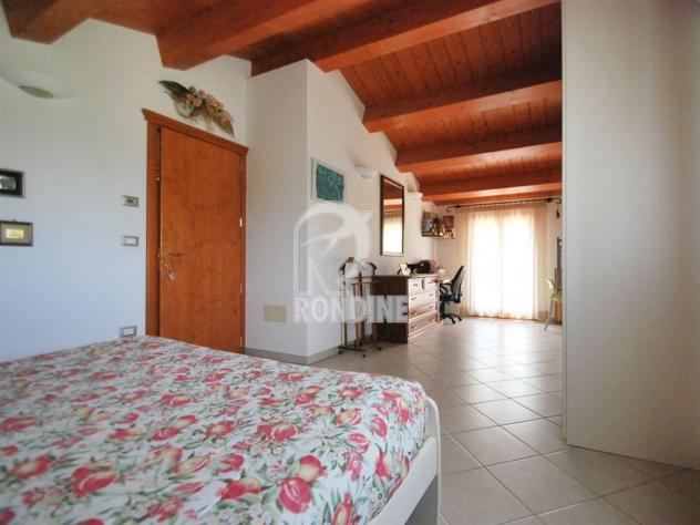 Splendida villa indipendente con giardino di 1.500 mq. - Foto 11