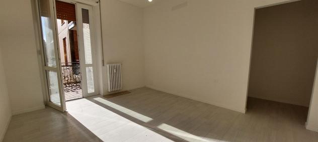 MONZA inizio Via Lecco - trilocale ristrutturato a nuovo - Foto 4