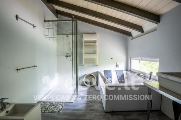 Villa di 300 m² con più di 5 locali e box auto in vendita a Rancio Valcuvia - Foto 12
