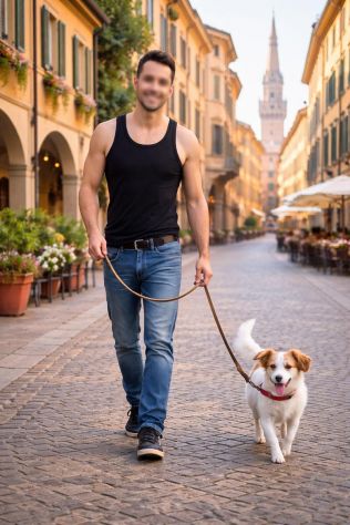 Uomo empatico e sensibile cerca amicizie... Tel:3400000001