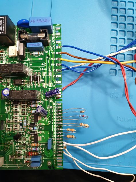 Tecnico elettronico - riparazioni schede elettroniche e non solo... - Foto 3