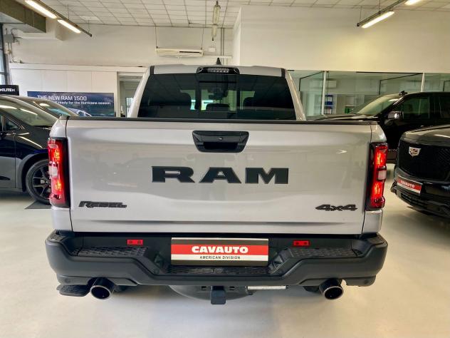 RAM 1500 REBEL PREMIUM 2025 3.0L Twin-Turbo 420 CV - Foto 7