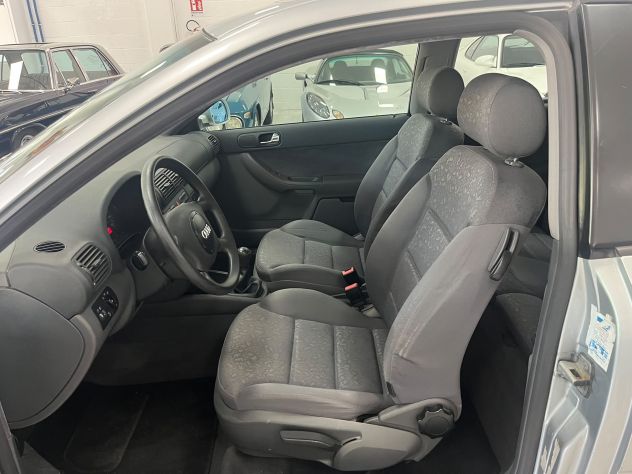 Audi A3 3p 1.8 - Foto 9