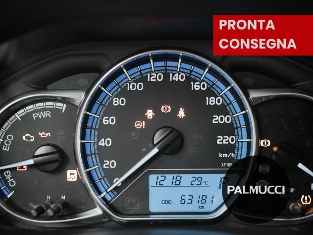 Toyota Yaris 1.5 HSD E-CVT Hybrid Trend Red Edition - Foto 9