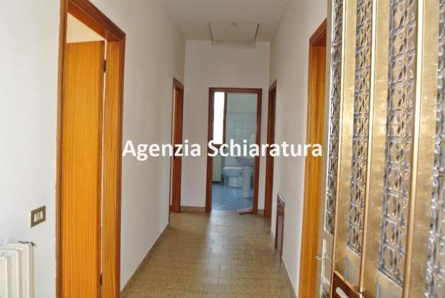 VICINANZE BORGO MASSANO VENDESI CASA SINGOLA CON DUE UNITA' IMMOBILIARI E UN'ETTARO DI TERRENO - Foto 14