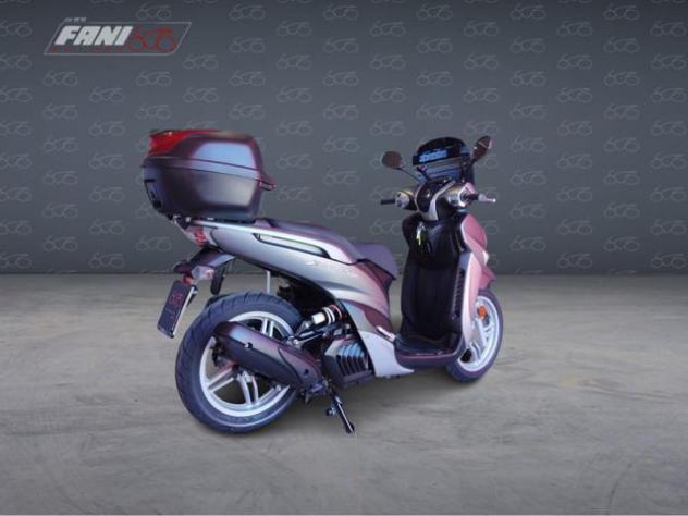 YAMAHA Xenter 125 2019 - Foto 2