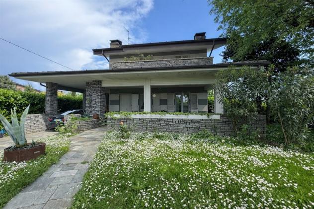 VILLA SINGOLA SU LOTTO DI 820 MQ - Foto 3
