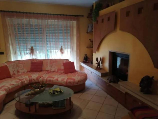 Immobile in asta di 169 m² con più di 5 locali in vendita a Pastena - Foto 2