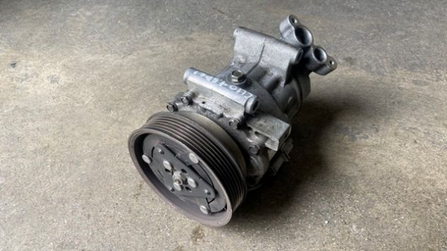 Compressore climatizzatore Renault Clio 3 1.5DCI del 2011 (8200953359) - Foto 2