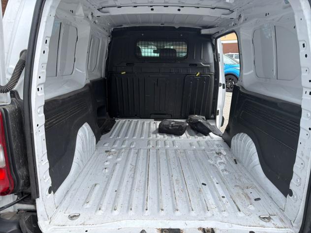 Toyota Proace City 1.5D 130CV Comfort - Foto 6