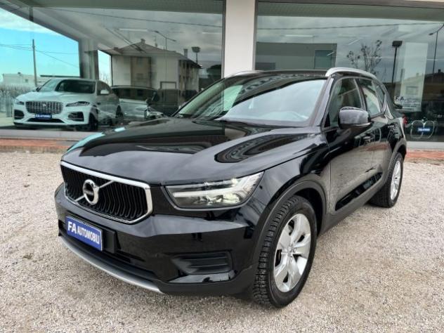 VOLVO XC40 D3 AWD Geartronic Momentum rif. 23820611 - Foto 2