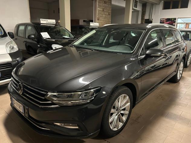 VOLKSWAGEN Passat 8ª serie Passat Variant 2.0 TDI SCR 122 CV EVO DSG Business