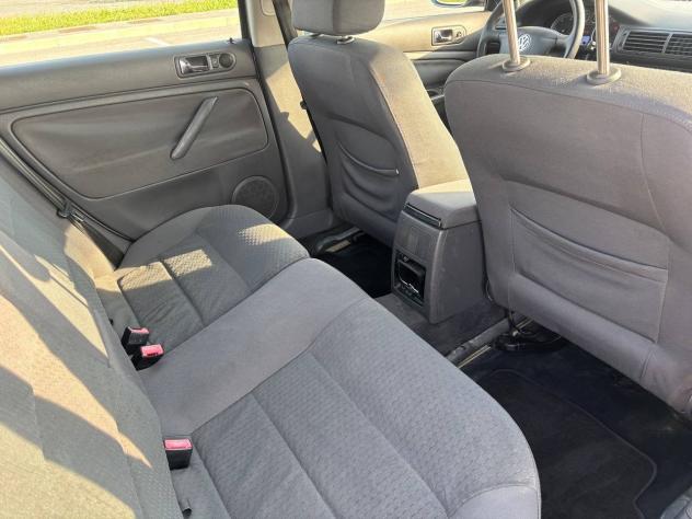 Volkswagen Passat NEOP. 1.9 Diesel 130cv - Foto 7