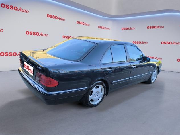Mercedes-Benz Classe E 250 D 2.5 113 HP AVANTGARDE UNIPROPRIETARIO AMATORIALE - Foto 3