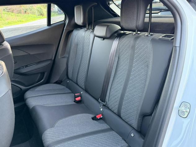 Peugeot 2008 PureTech 100cv S&S Allure +GPL - Foto 9