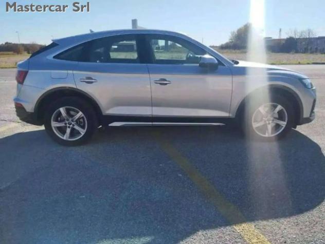 AUDI Q5 Sportback 40 2.0 tdi Advanced 4x4 s-tronic GN353FN rif. 24048667 - Foto 6