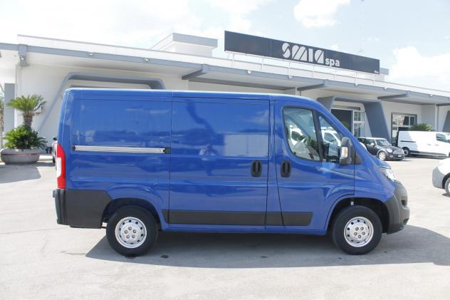Peugeot Boxer 330 2.2 BlueHDi 140 S&S PC-TN Furgone - Foto 4