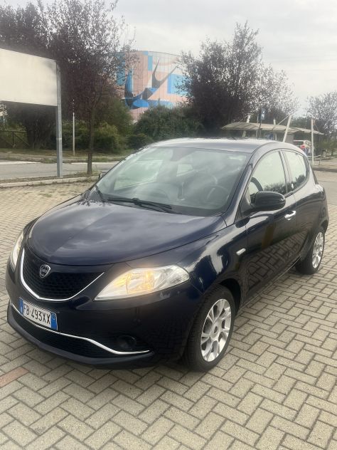 Lancia Ypsilon 1.2 69 CV 2015 Seconda proprietaria - Foto 4