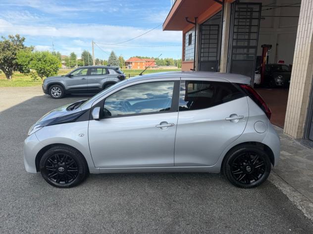 Toyota Aygo Connect 1.0 72 CV 5 porte x-wave - Foto 3