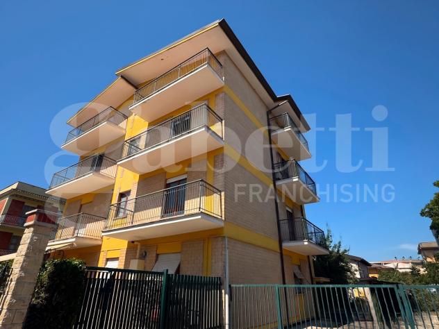 Stabile/Palazzo - Latina . Rif.: Cod. rif 3336300VRG