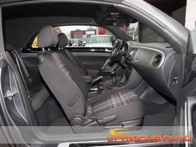VOLKSWAGEN Maggiolino Cabrio 1.2 TSI Design BlueMotion Technology rif. 20078876 - Foto 2