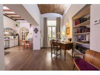 Florence Hideaway