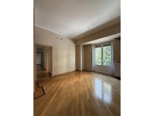 TRILOCALE IN LOCAZIONE - CORSO GENOVA