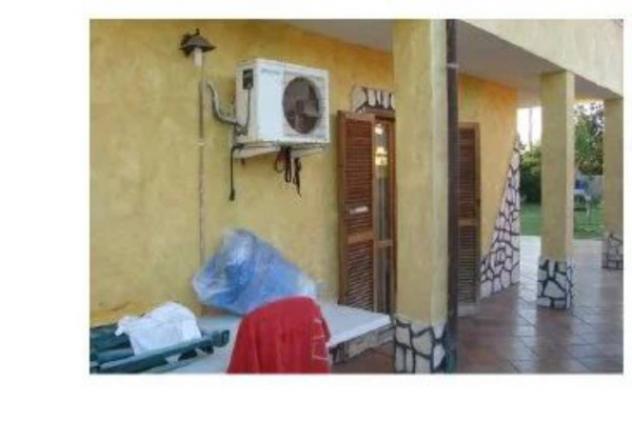 Immobile in asta di 358 m² con più di 5 locali in vendita a Aprilia - Foto 2