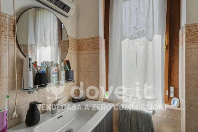 Villa di 200 m² con 5 locali in vendita a Locate Varesino - Foto 10