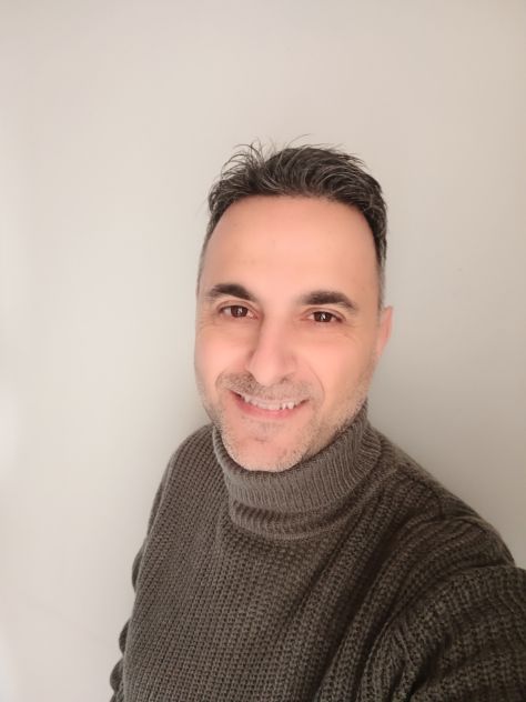 Magazziniere con l’utilizzo del Retrattile