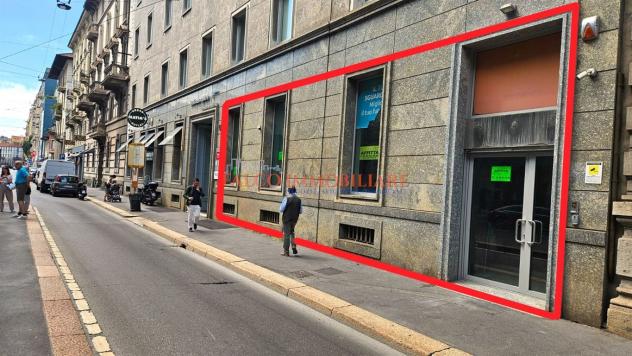 MILANO, CORSO VERCELLI - NEGOZIO 3 LUCI 190 MQ - Foto 2