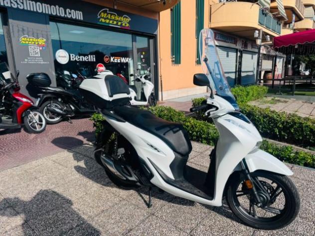 HONDA SH 125 TUTTO INCLUSO ANCHE PASSAGGIO! MINI RATE rif. 23921846 - Foto 4
