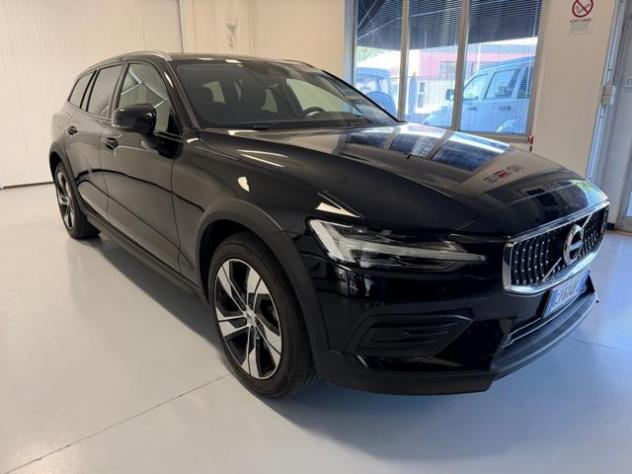 VOLVO V60 Cross Country B4 (d) AWD automatico Plus**MOTORE NUOVO** rif. 23837882 - Foto 3