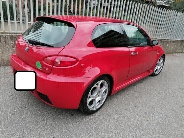 Alfa Romeo 147 3.2i V6 24V cat 3 porte GTA - Foto 4