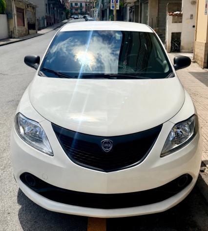 Lancia Ypsilon 1.0 FireFly 5 porte S&S Hybrid Ecochic Silver - Foto 3
