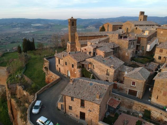 Casa indipendente con cava etrusca e vista panoramica nel centro storico di Orvieto - Foto 2