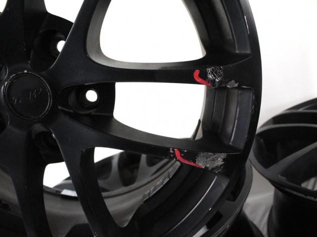 SET 4 CERCHI IN LEGA AFTERMARKET DA 17 POLLICI 5 FORI 7.0JX17 H2 ET 35 OPEL ASTRA H 1.7 D 92KW 6M 5P (2008) RICAMBIO USATO DI CUI UNO STRISCIATO, INTE - Foto 6