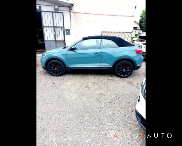 Volkswagen T-Roc Cabriolet 1.0 tsi Style 115cv - Foto 8