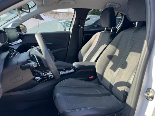 Peugeot 208 1.2 PURETECH 100CV EAT8 AUTIMATIC ALLURE - Foto 4