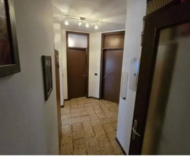 Immobile in asta di 202 m² con più di 5 locali e box auto in vendita a Udine - Foto 7