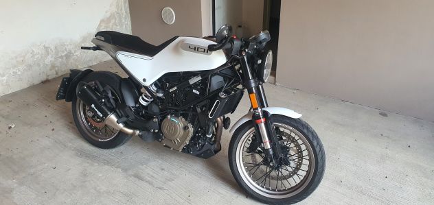 Vitpilen 401 - 2024 - 7.900 km - Unico prorietario - Foto 7