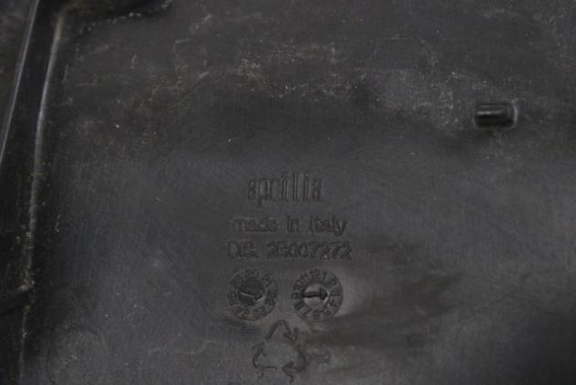 APRILIA TUONO 660 2B007272 PARAFANGO POSTERIORE 21 - 25 REAR FENDER - Foto 4