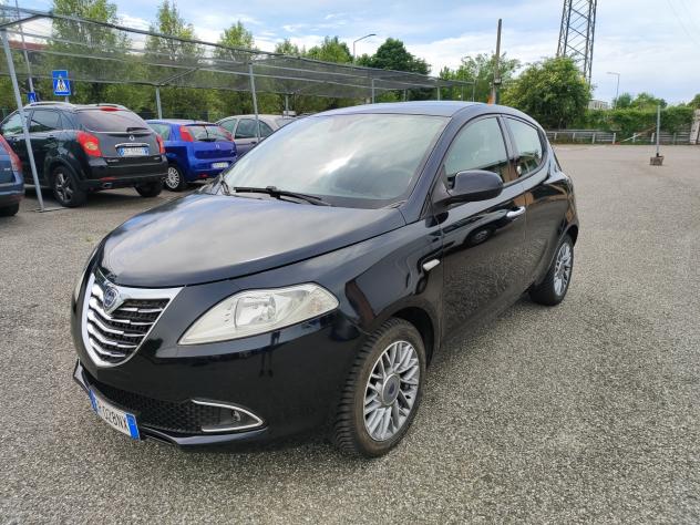 Lancia Ypsilon 1.2 69 CV 5 porte GPL Ecochic Silver - Foto 2